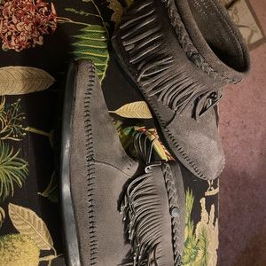 Gray Minnetonka Suede Booties - Size 8